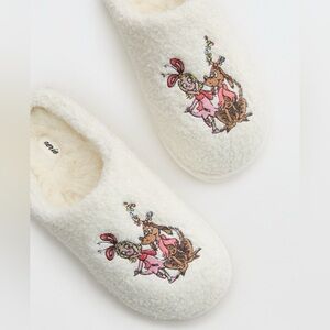 Aerie Dr. Seuss The Grinch “Cindy Lou Who” Holiday Slippers